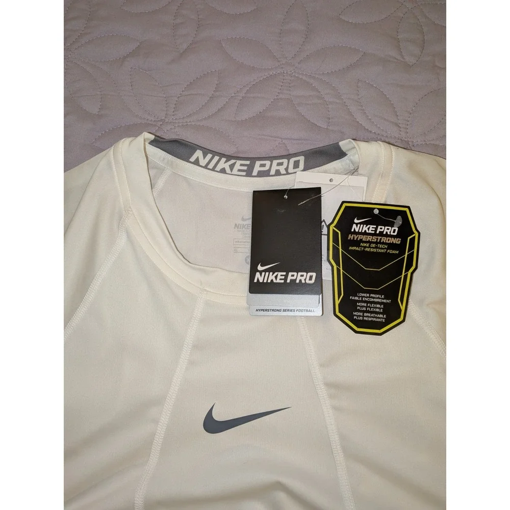 White Nike Pro Hyperstrong‎ XL